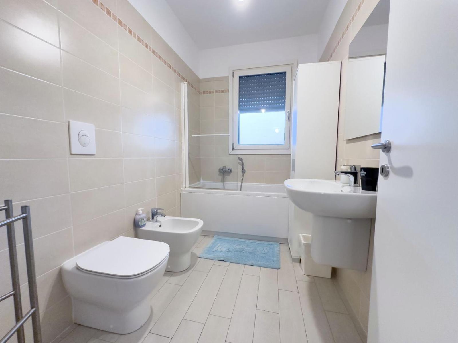 Luxury 3 Bedroom Apartment 100 Mq Next To Rho Fiera And San Siro Milano Eksteriør billede